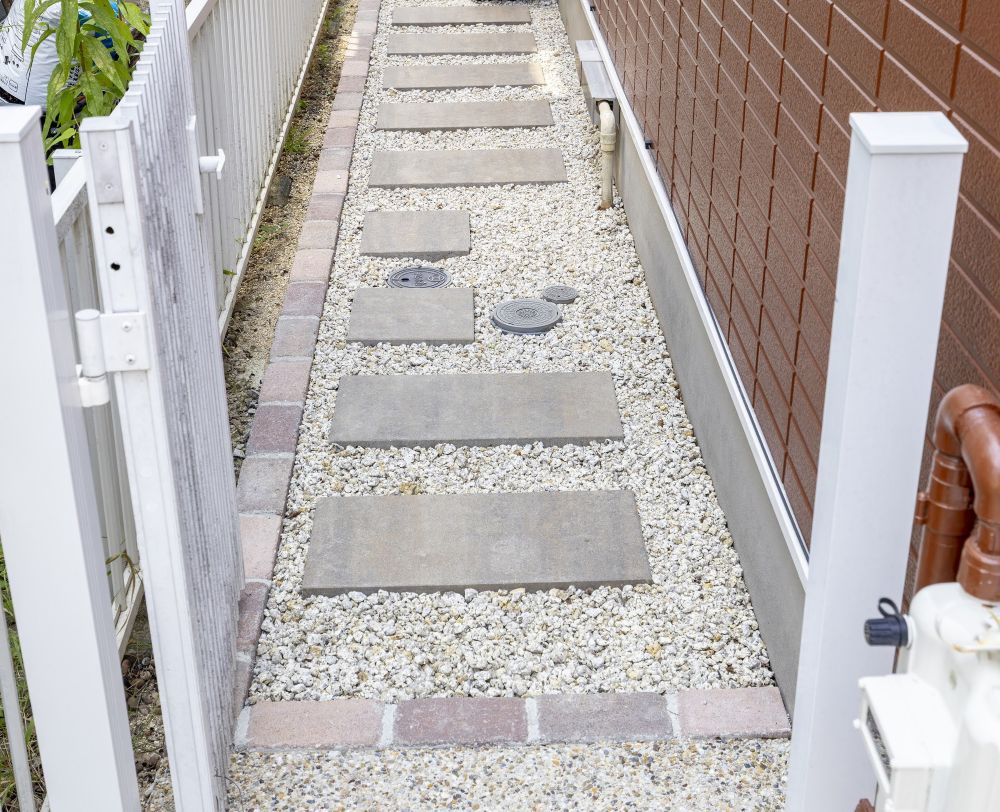 東側通路の写真